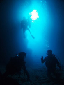 沖縄青の洞窟ダイビングショップ【マリンクラブクレアブログ】