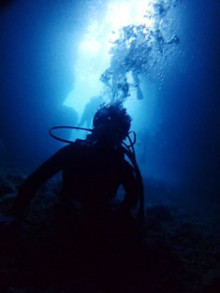 沖縄青の洞窟ダイビングショップ【マリンクラブクレアブログ】